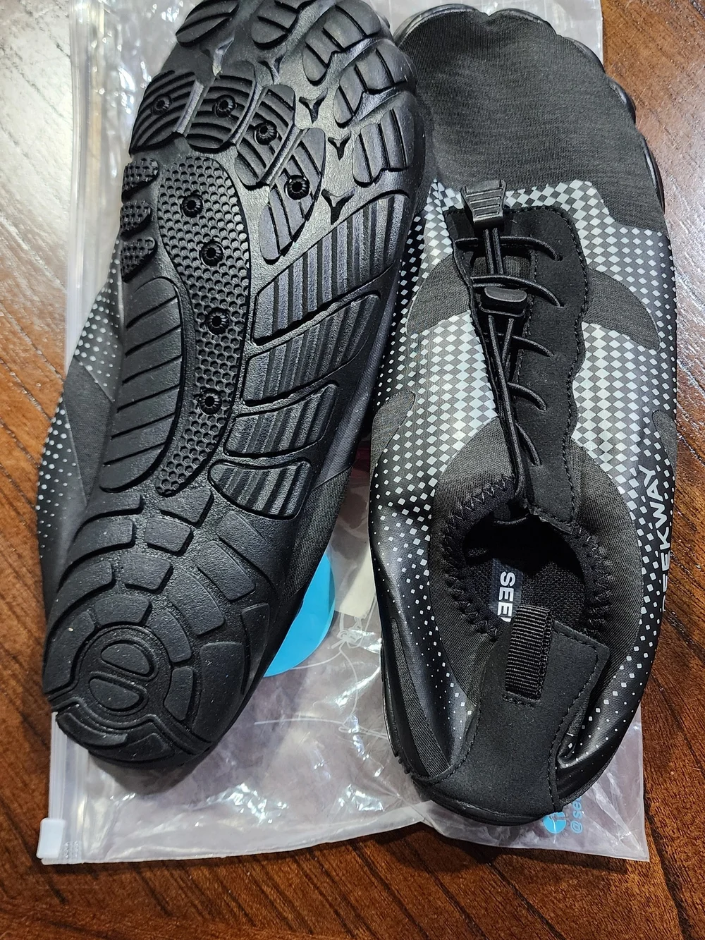 seekway comfortable black